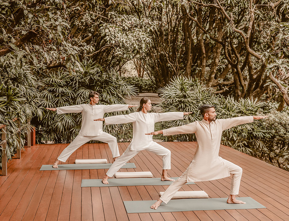 Morgenliche Yoga Session im Six Senses Vana