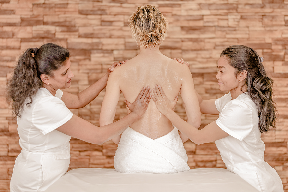 Vierhandmassage im Ayurveda Parkschlösschen, Traben-Trabach